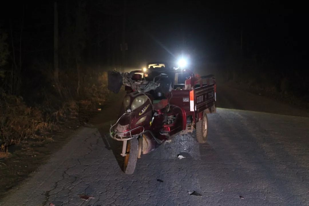 “火狐电竞官网”沃尔夫斯堡推出“Vielfalt”特别版球衣(图2) 火狐电竞官方网站