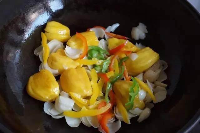 尼日利亚战场,我国大批装备到场实战,“中械师”让尼军脱胎换骨|火狐电竞官网(图2) 火狐电竞官网