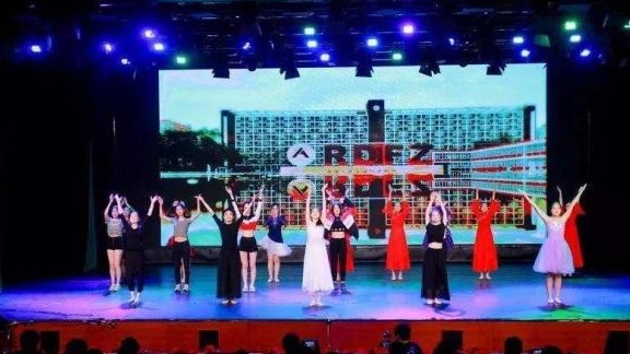 高考报考涉及到的中外互助办学机构或项目该怎么选?|火狐电竞官方网站(图8)
高考报考涉及到的中外互助办学机构或项目该怎么选?|火狐电竞官方网站(图8)