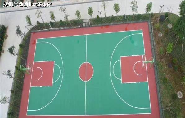 “火狐电竞”
弹性丙烯酸球场质料(图5) “火狐电竞”
弹性丙烯酸球场质料(图5)