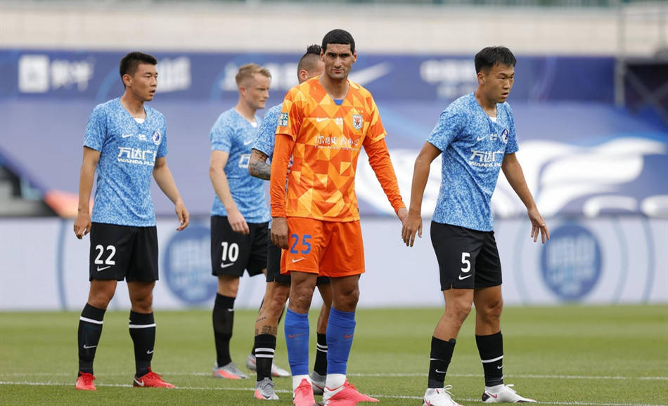 ‘火狐电竞官网’
中超首轮净角逐时间排名:富力佳兆业居首 国安重庆垫底仅41分钟(图2) ‘火狐电竞官网’
中超首轮净角逐时间排名:富力佳兆业居首 国安重庆垫底仅41分钟(图2)