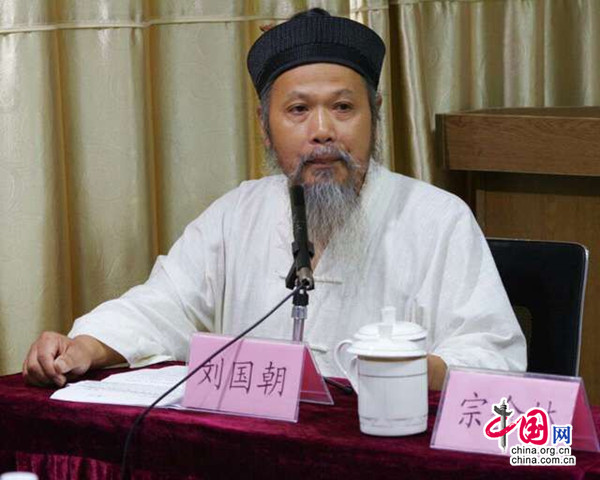 火狐电竞:*
短裤显瘦穿搭法:谁说冬天不能穿短裤?除皮裤、百慕大短裤外另有哪些裤子?(图1) 火狐电竞官方网站