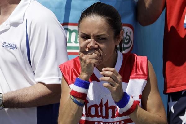 火狐电竞官网_
明星们最想删除的照片 他们尴尬的样子 秒杀了大家的想象!(图10) 火狐电竞官网