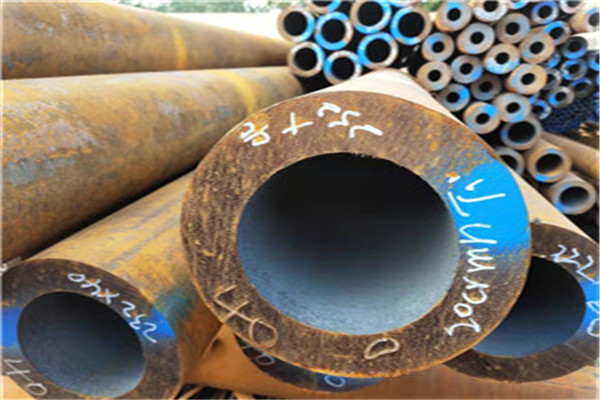 “金色轰炸机”来了,国足有救了吗?‘火狐电竞官方网站’(图3) 火狐电竞官方网站