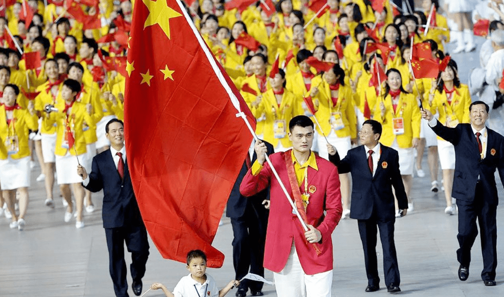 2020年东京奥运会 除了朱婷 这3位运发动也有资格担任举旗手_火狐电竞(图2)
2020年东京奥运会 除了朱婷 这3位运发动也有资格担任举旗手_火狐电竞(图2)